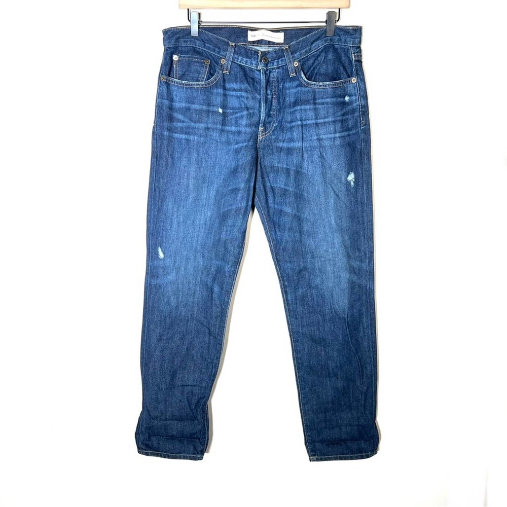 Gap dark Wash distressed relaxed boyfriend jeans size 29 B188
